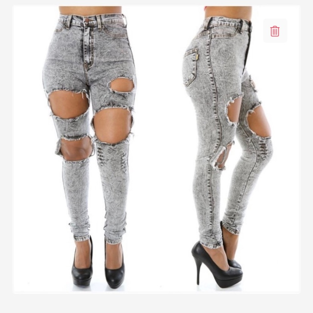 High Waist Distressed Black Jeans Size 5 NWT